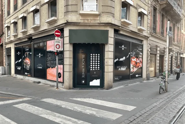 Black & White Burger — visuel 11
